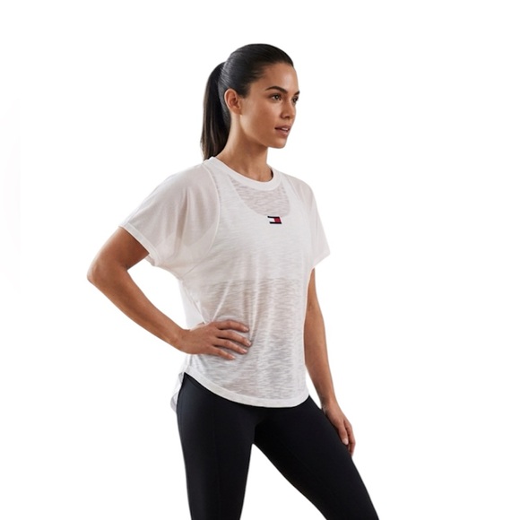 Tommy Hilfiger Tops - Tommy Hilfiger Sport White Crew Neck T-shirt Size: Medium